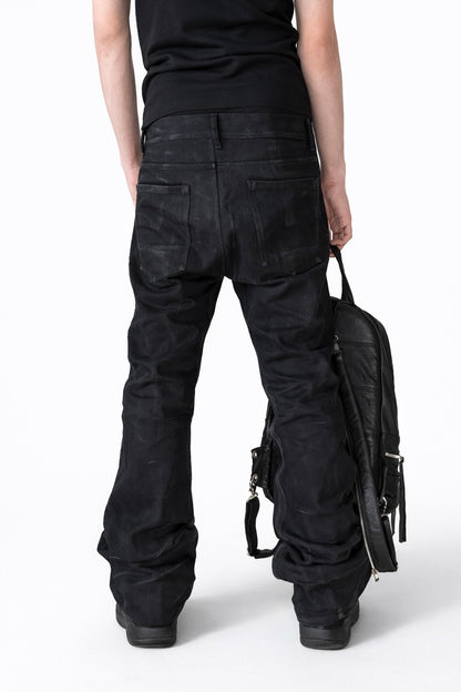 WASHED BLACK FLARED DENIM
